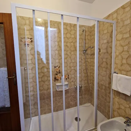 Celeste Aparthotel 2*