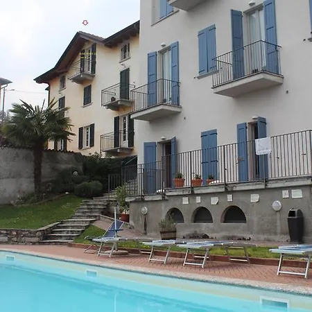 Aparthotel Celeste 2*