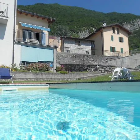 Aparthotel Celeste 2*