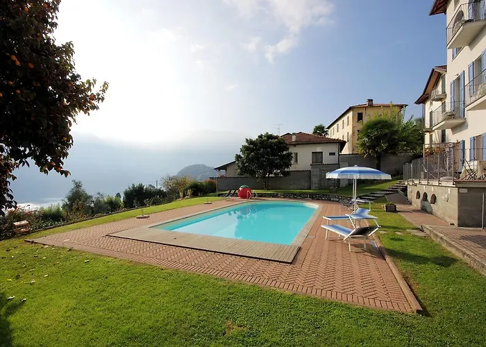 Apartahotel Celeste View Mezzegra
